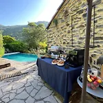 La Magnanerie De Camias Bed & Breakfast 4*