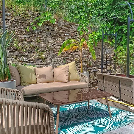 Bed & Breakfast La Magnanerie De Camias 4*